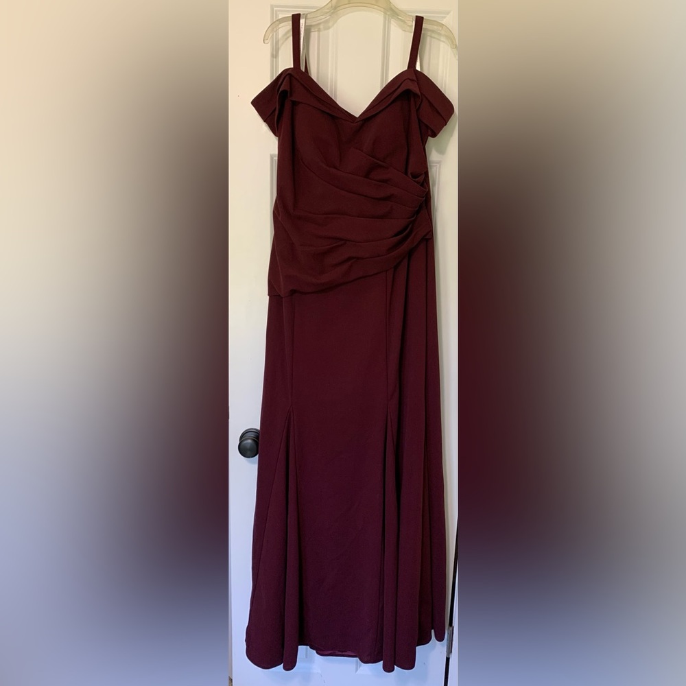 Oleg Cassini Gown 16 Off-The-Shoulder Sleeves Tiny Straps WBM2427V4 Wine
